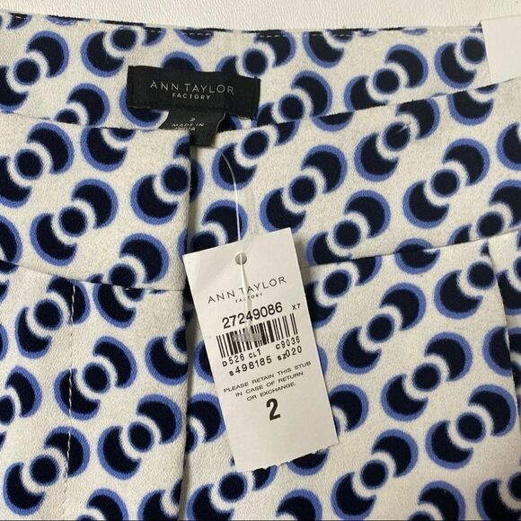 Ann Taylor Factory | The Drapey Short NWT - Picture 2 of 5